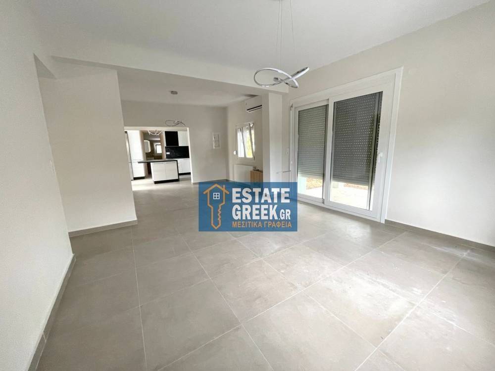 ★ Ανακαίνιση 2025 ★ Άμεσα διαθέσιμη ★ 2 υπνοδωμάτια + 2 μπάνια ★ 