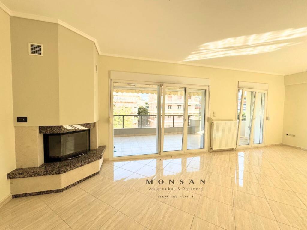 SALONI ME ENERGEIAKO TZAKI