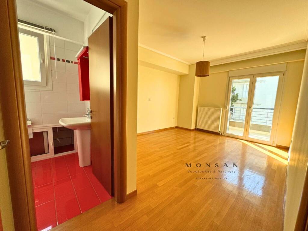 A&#039; YPNODOMATIO MASTERBEDROOM