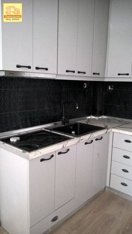 Ιπποκράτειο, Στούντιο, 35 τ.μ.