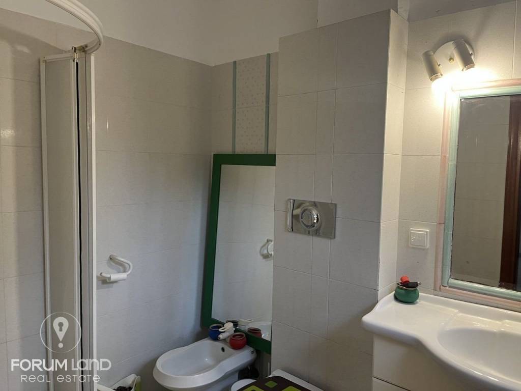 Forumland Real Estate, Mpanio