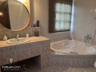 Forumland Real Estate, Mpanio