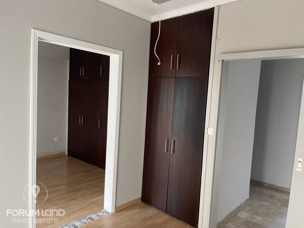 Forumland Real Estate, εσωτερικός Χώρος