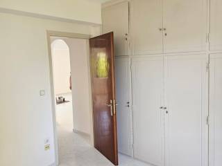 new large and comfortable elevated 1st floor apartment