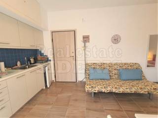 ΣΑΛΟΝΙ - ΚΟΥΖΙΝΑ - ΔΩΜΑΤΙΟ ΕΝΑΣ ΧΩΡΟΣ