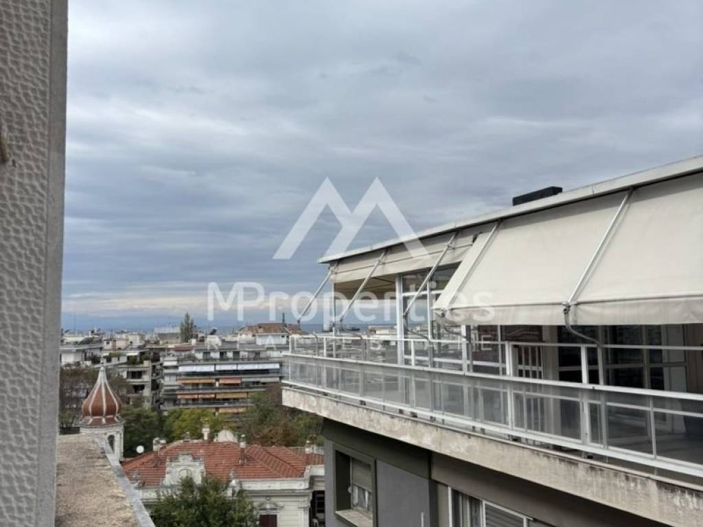 Θέα από μπαλκόνι