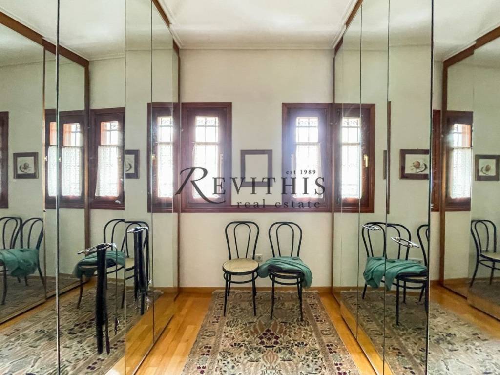 Εσωτερικοι χώροι