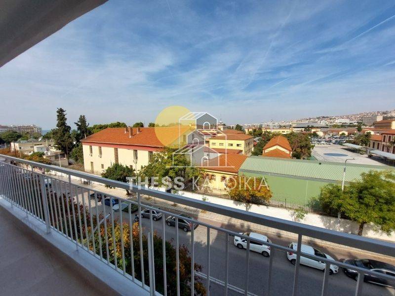 Θέα από μπαλκόνι