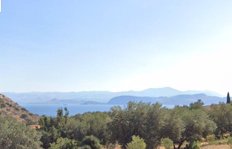 Unique plot, even and buildable