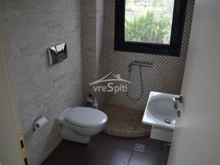 ΛΟΥΤΡΟ ΚΑΤΩ ΟΡΟΦΟΥ