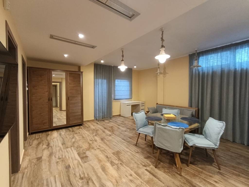 Basement - living/dining room