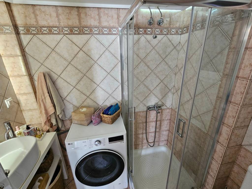 ΕΣΩΤ. ΧΩΡΟΙ