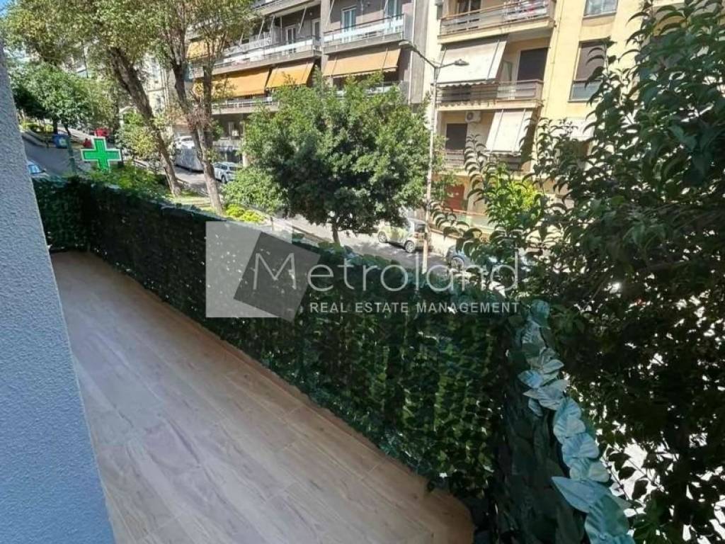 Θέα από μπαλκόνι