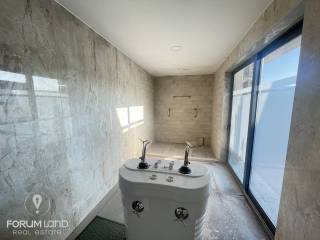 Forumland Real Estate, χώρος