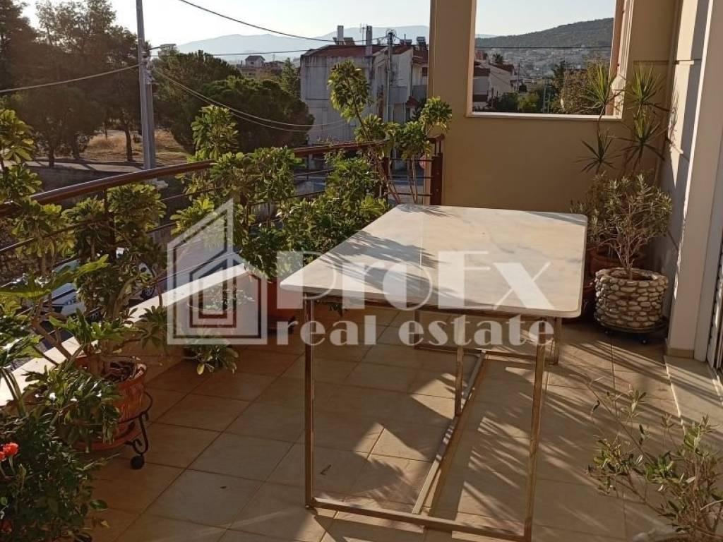 Θέα από μπαλκόνι