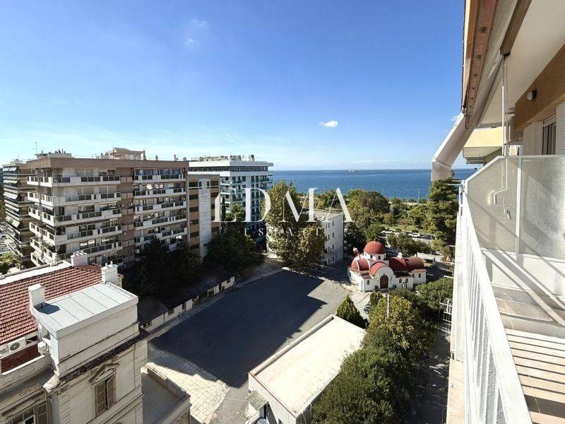 Θέα από μπαλκόνι