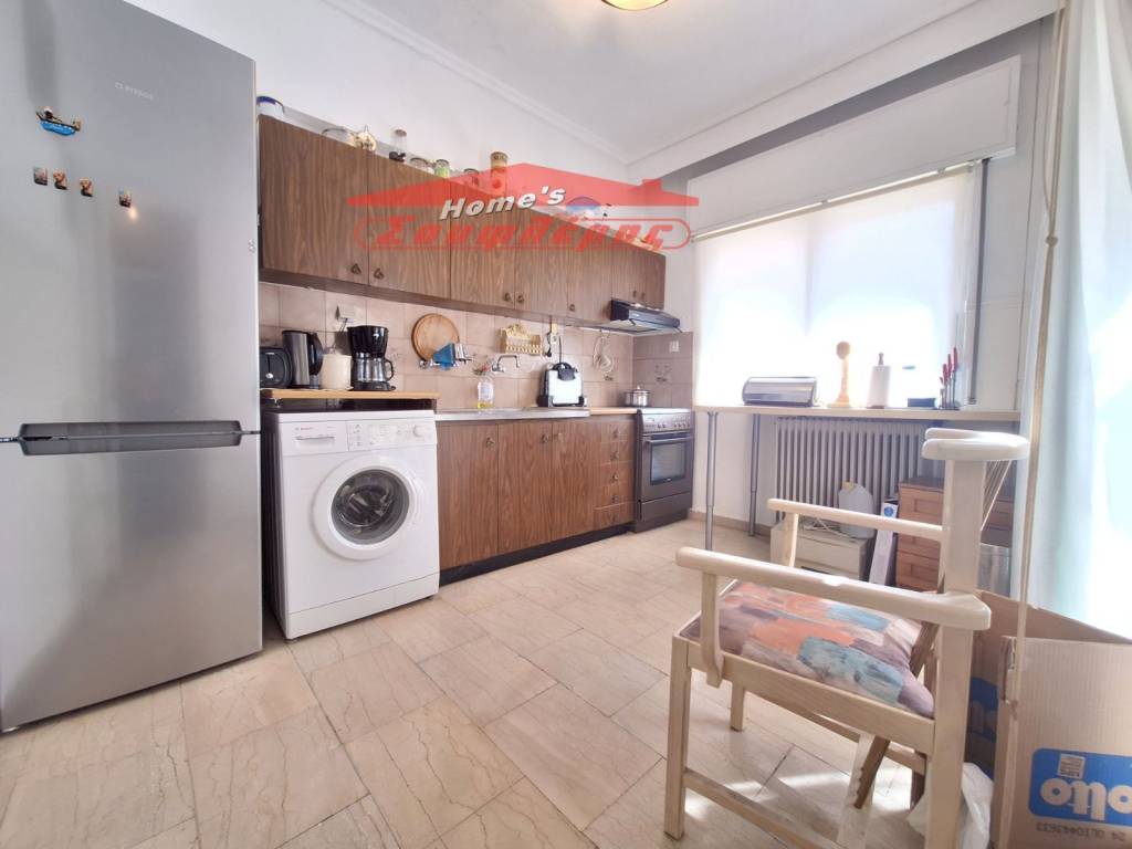 ΞΕΧΩΡΙΣΤΗ ΚΟΥΖΙΝΑ