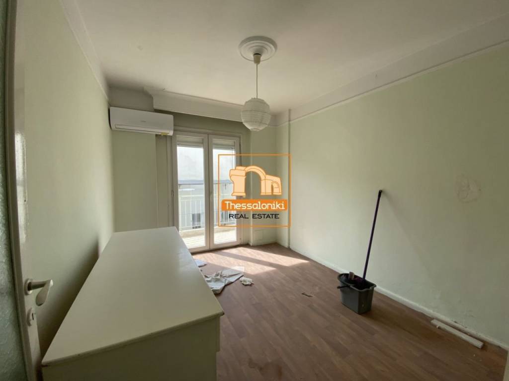 Πλ. Ναυαρίνου, Διαμέρισμα, 45 τ.μ.