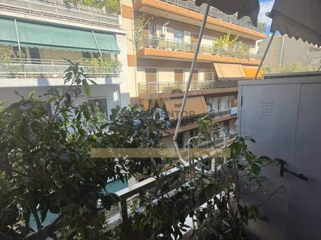 Θέα από μπαλκόνι