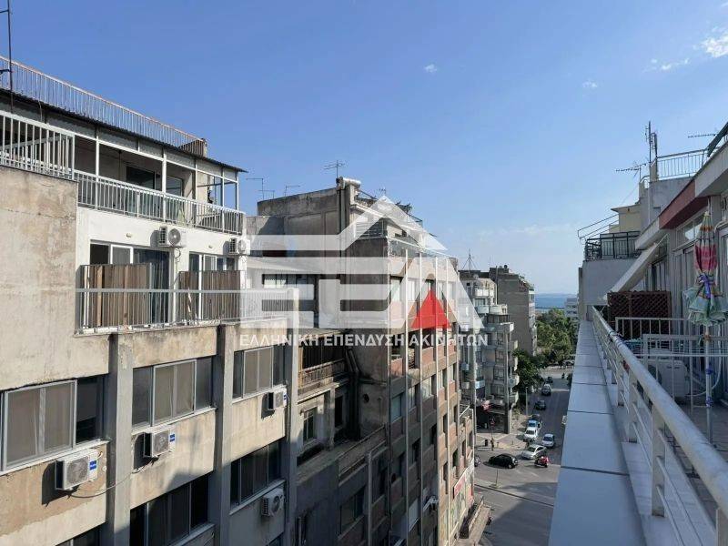 Θέα από μπαλκόνι