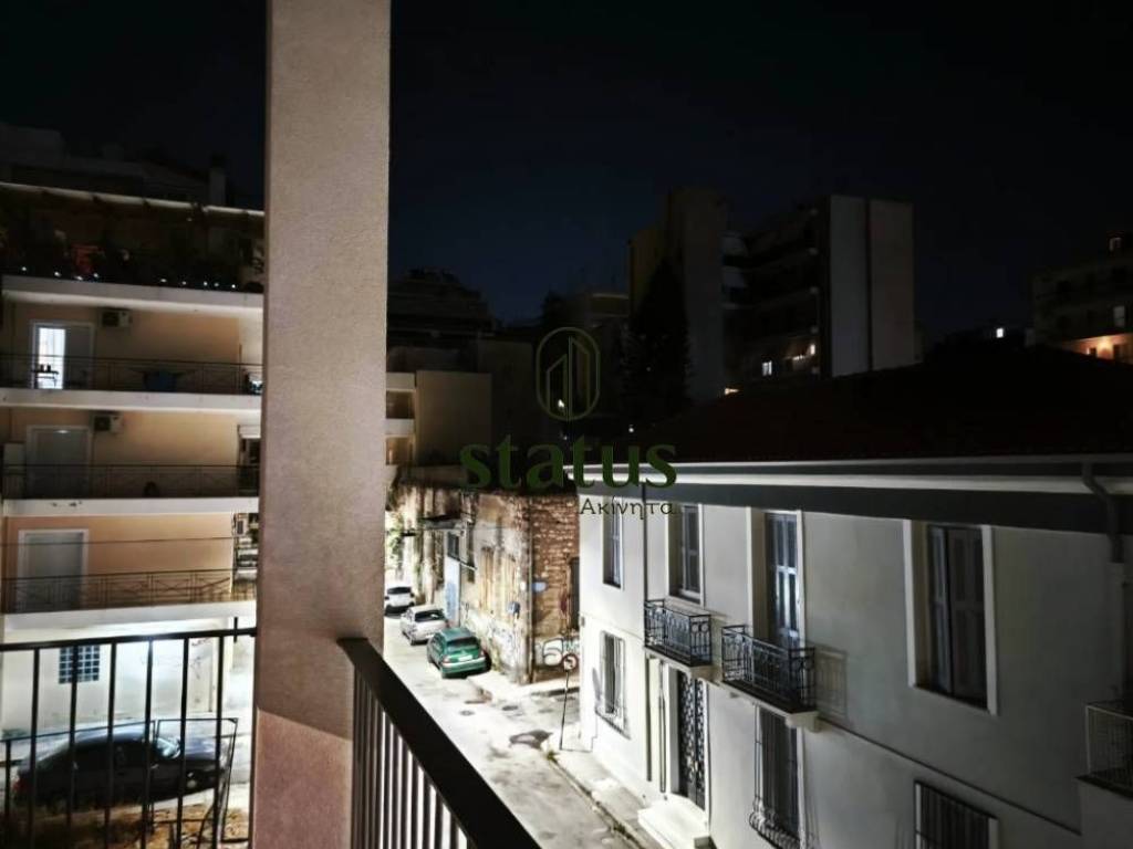 Θέα απο μπαλκόνι