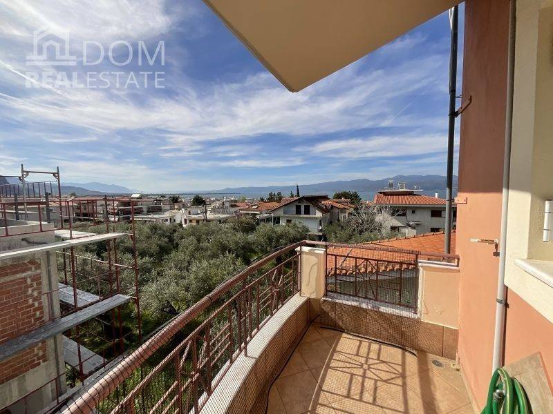 Θέα από μπαλκόνι