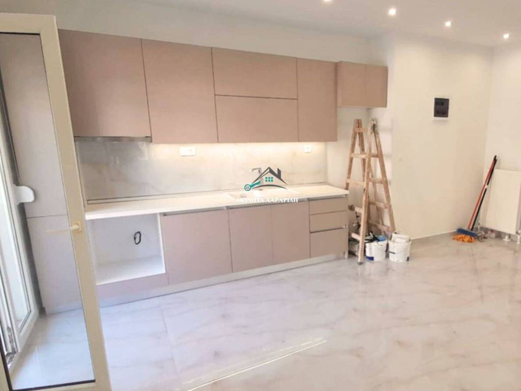 Σαλοκουζίνα