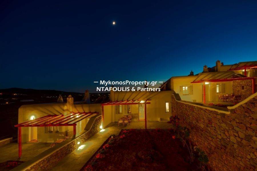 Mykonos real estate - House 140 sq.m in Ftelia