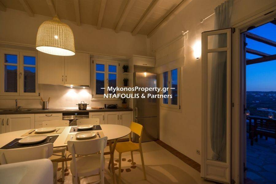 Mykonos real estate - House 140 sq.m in Ftelia