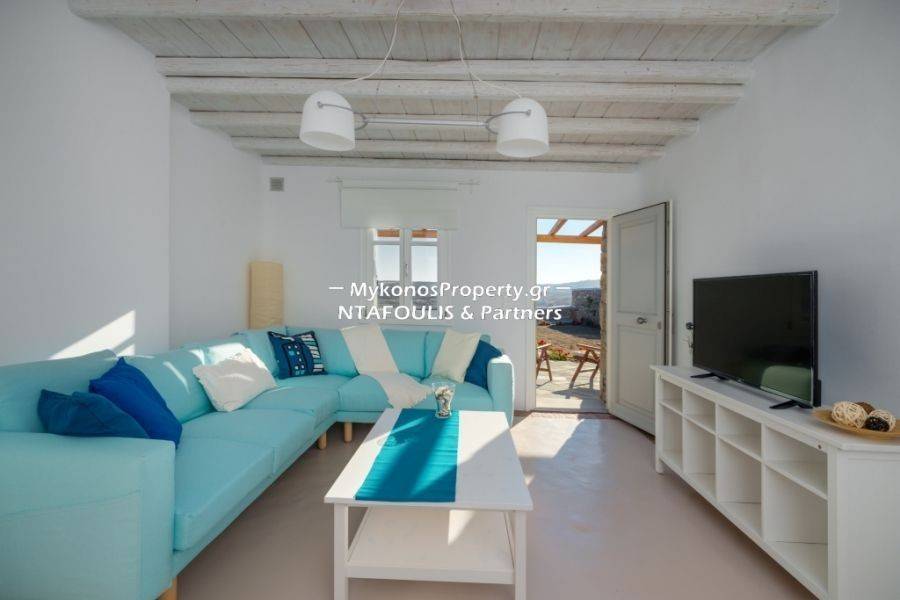 Mykonos real estate - House 125 sq.m in Ftelia