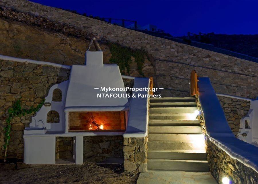 Mykonos real estate - House 125 sq.m in Ftelia