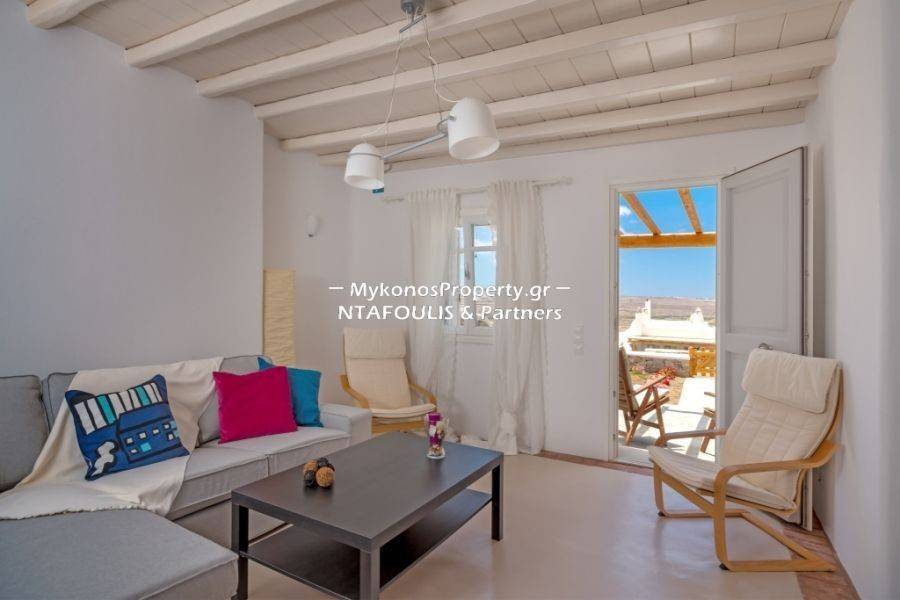 Mykonos real estate - House 125 sq.m in Ftelia