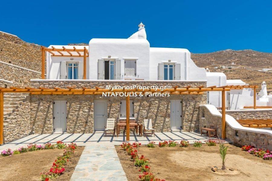 Mykonos real estate - House 120 sq.m in Ftelia