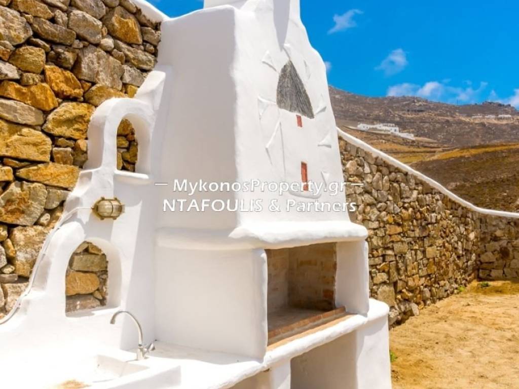 Mykonos real estate - House 120 sq.m in Ftelia