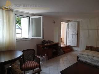 eisodos emiypogeioy -parathyro-kathistiko-ntoylapes