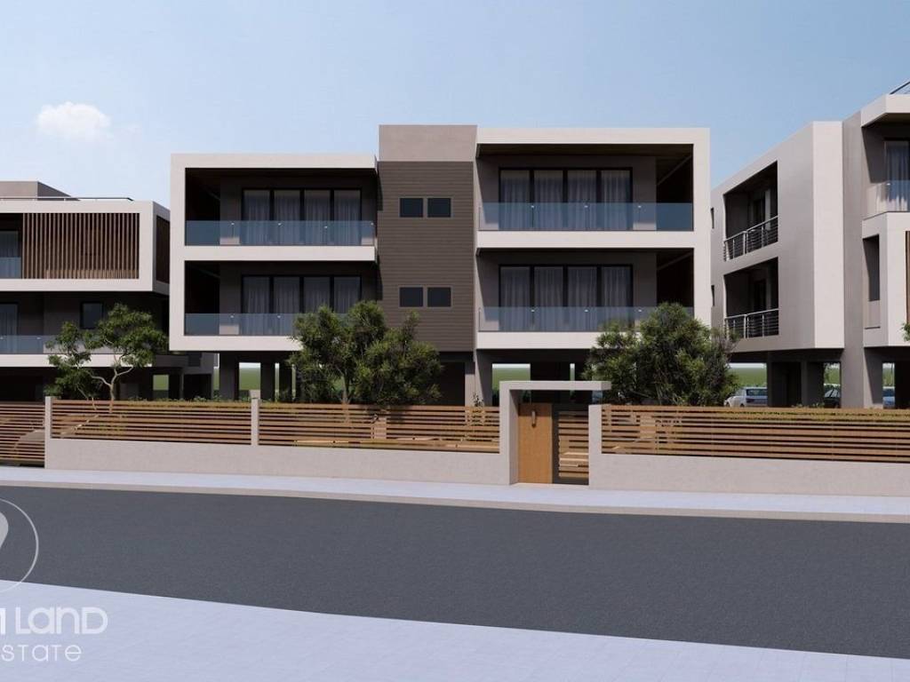 Forumland Real Estate, Exoterike Opse