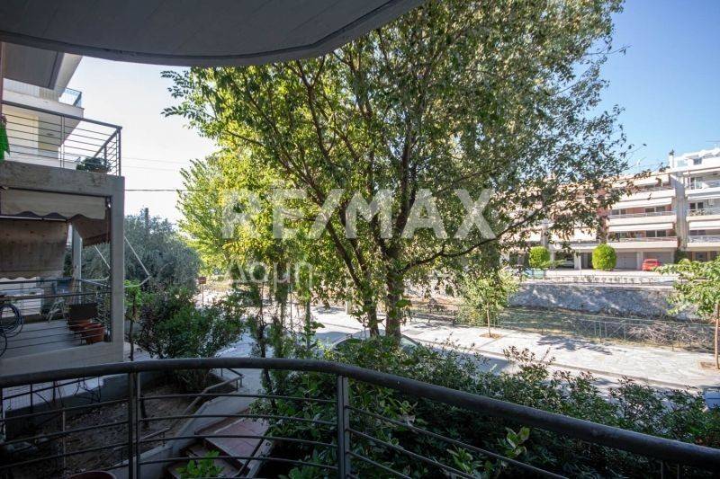 Θέα από μπαλκόνι