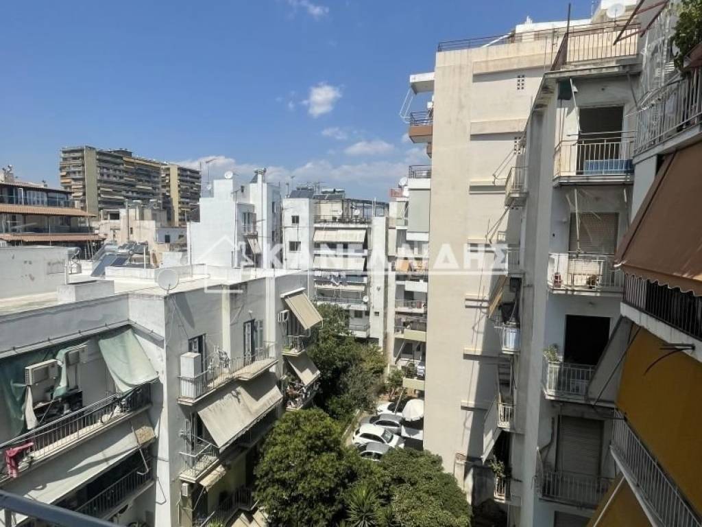 Θέα από μπαλκόνι