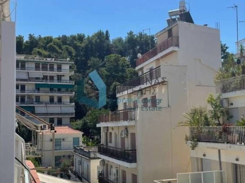 Θέα απο μπαλκόνι