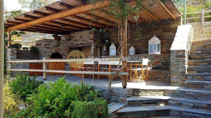 Θέα από μπαλκόνι