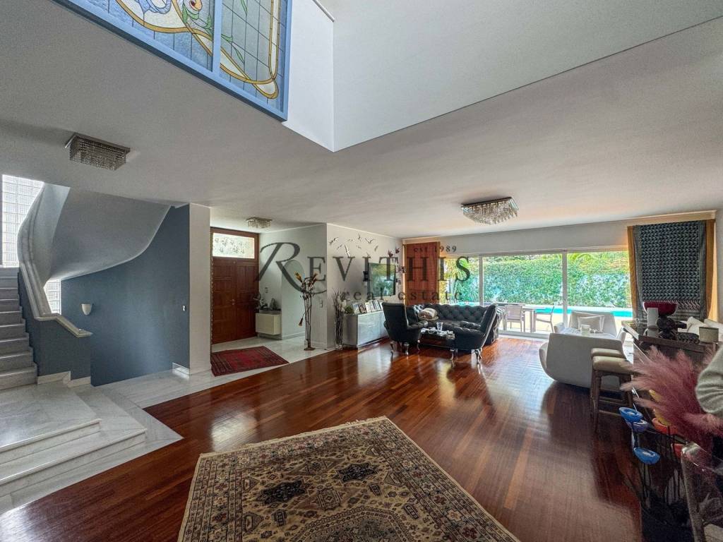 Εσωτερικοι χώροι