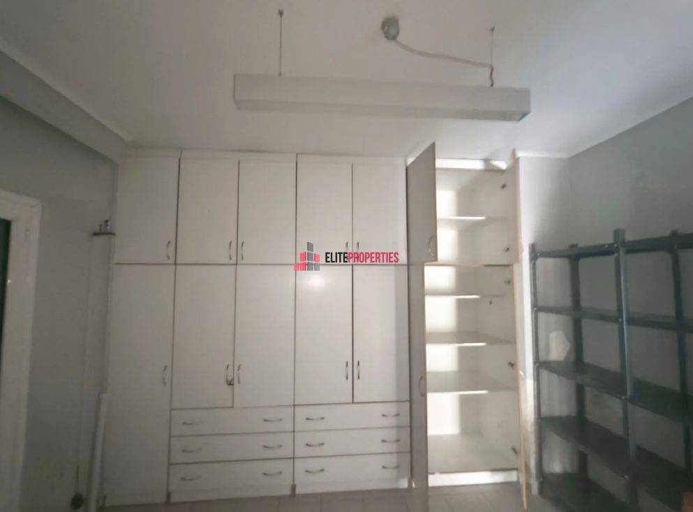 ΔΩΜΑΤΙΟ ΜΕ ΝΤΟΥΛΑΠΑ