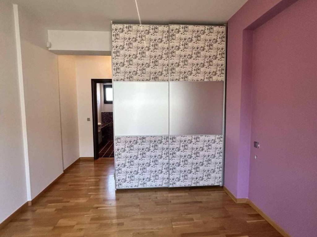 Krebatokamara trite 1oy orophoy