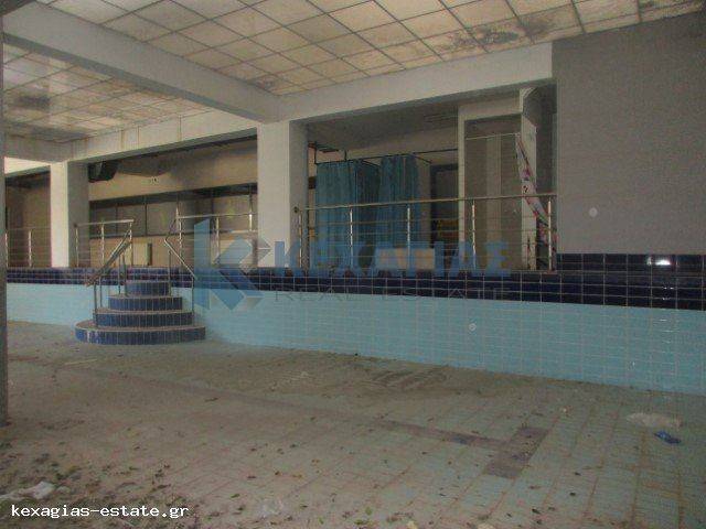 PISINA DIASTASEON 20m X 8m