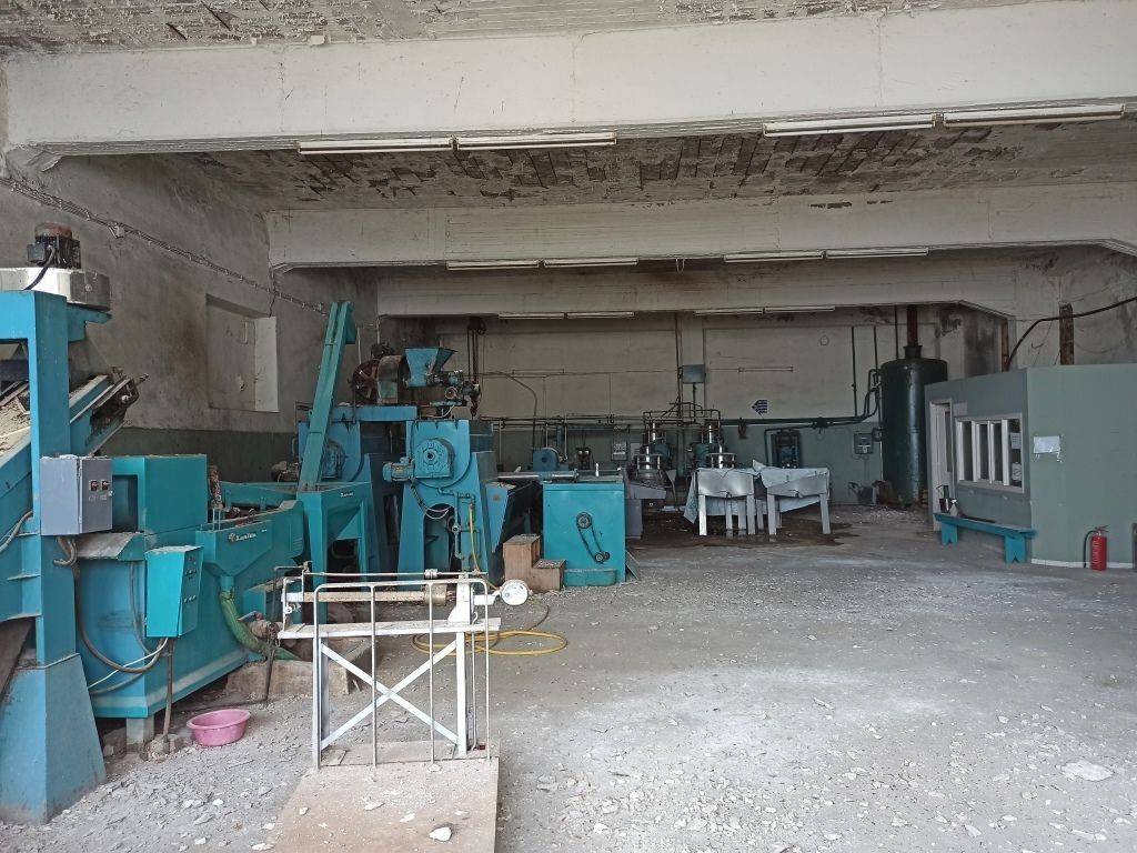 TMEMA APO TO ESOTERIKO TON KTERION