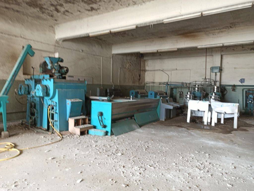 TMEMA APO TO ESOTERIKO TON KTERION