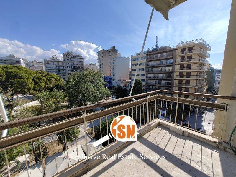 Θέα από μπαλκόνι