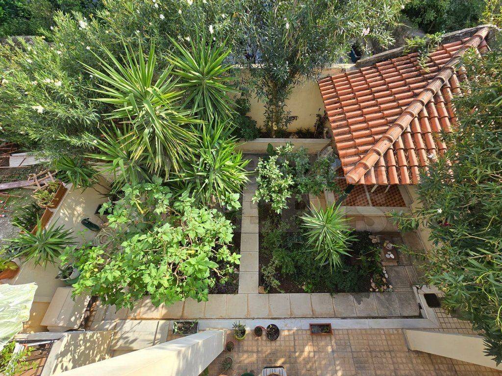 ΚΟΙΝΟΧΡΗΣΤΗ ΑΥΛΗ