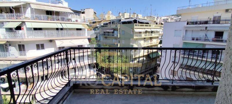 Θέα από μπαλκόνι