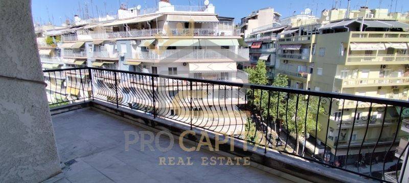 Θέα από μπαλκόνι